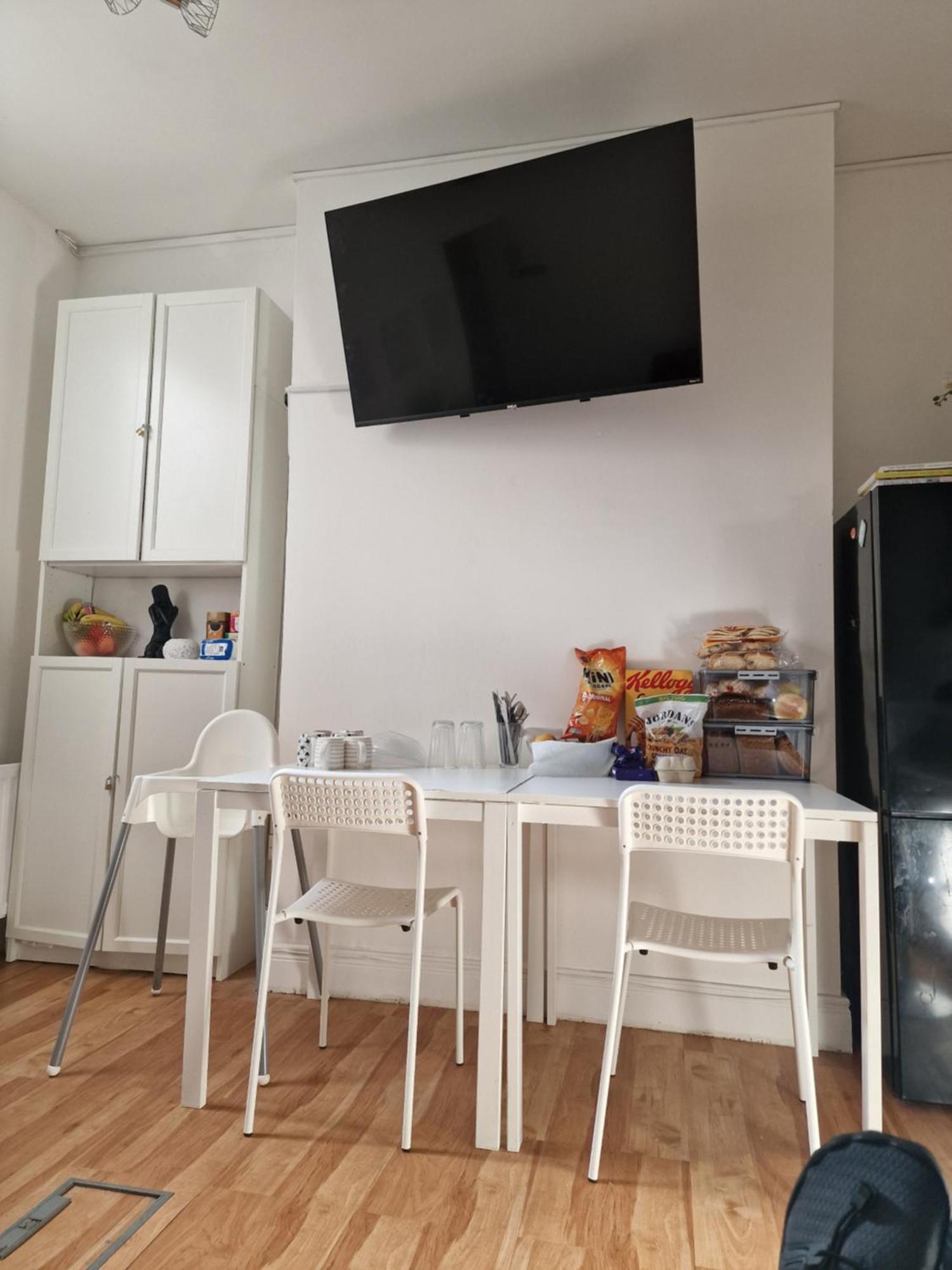 Hostel Aunty Katie'S House, Ni Tourist Board Certified & Located On The Main Oldpark Road To Belfast, With Free Continental Breakfast & Free Ultra Fast Sky Internet, Free Sky Sports & Free Sky Cinema, Self-Check In After 10Pm Gmt Exterior foto