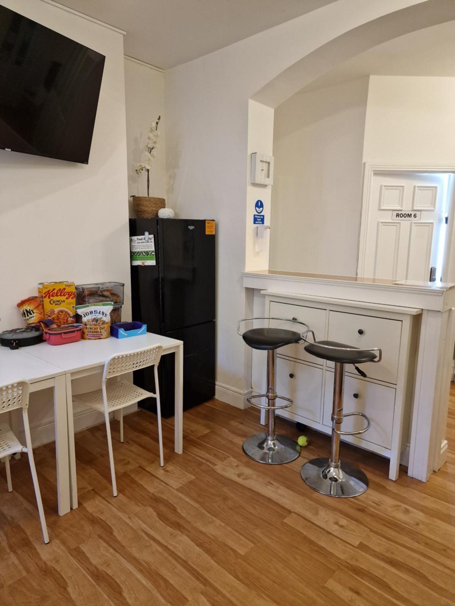 Hostel Aunty Katie'S House, Ni Tourist Board Certified & Located On The Main Oldpark Road To Belfast, With Free Continental Breakfast & Free Ultra Fast Sky Internet, Free Sky Sports & Free Sky Cinema, Self-Check In After 10Pm Gmt Exterior foto